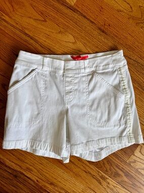SPANX White  Women's Casual Pocket Shorts